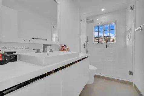 942 Lavender Circle Weston FL 33327