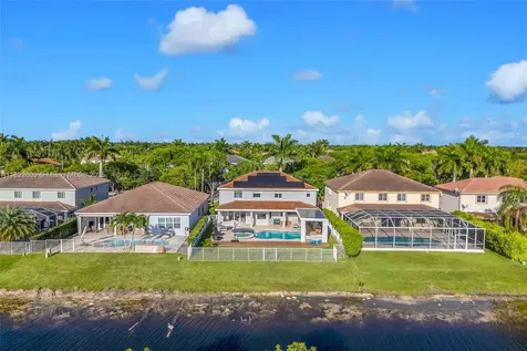 942 Lavender Circle Weston FL 33327