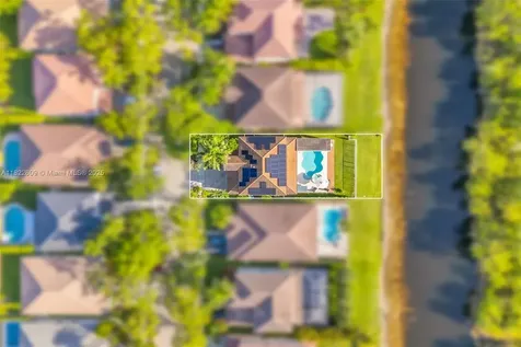 942 Lavender Circle Weston FL 33327