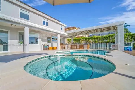 942 Lavender Circle Weston FL 33327