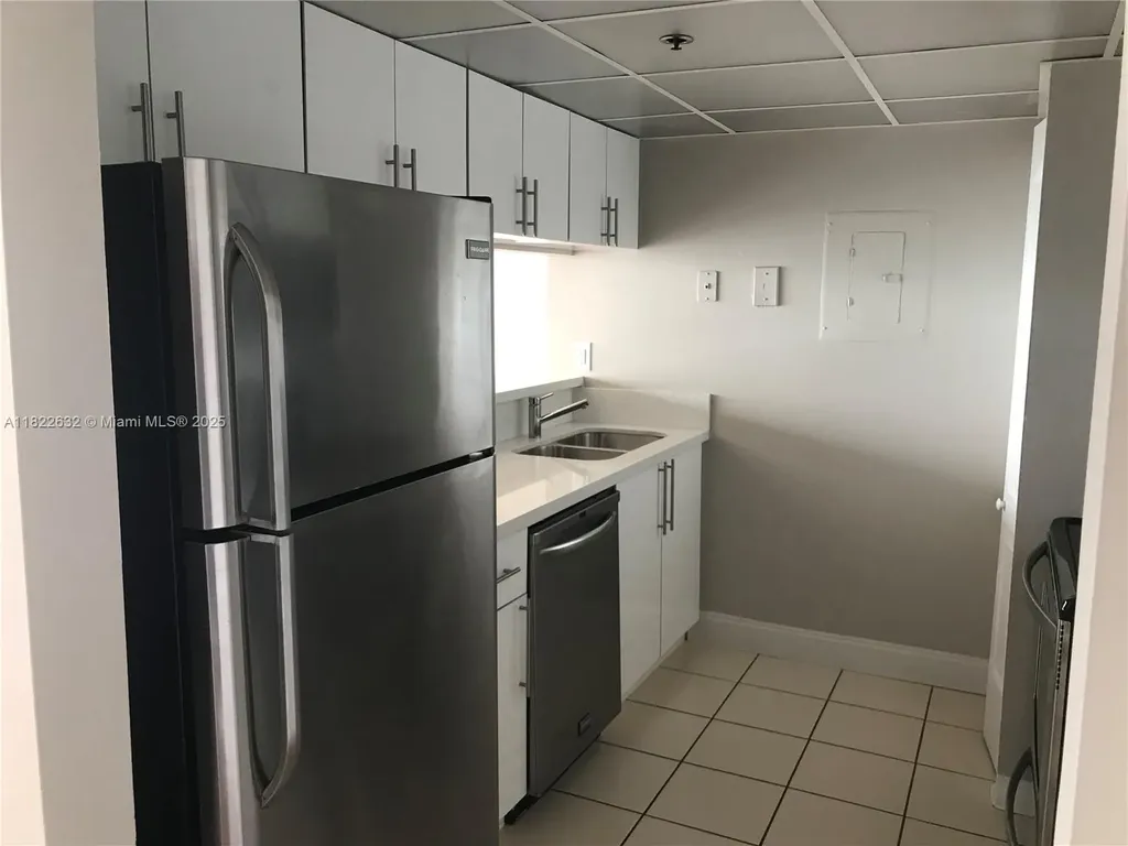 7601 E Treasure Drive North Bay Village FL 33141