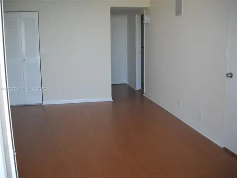 7601 E Treasure Drive North Bay Village FL 33141