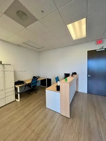20200 W Dixie Highway Miami FL 33180