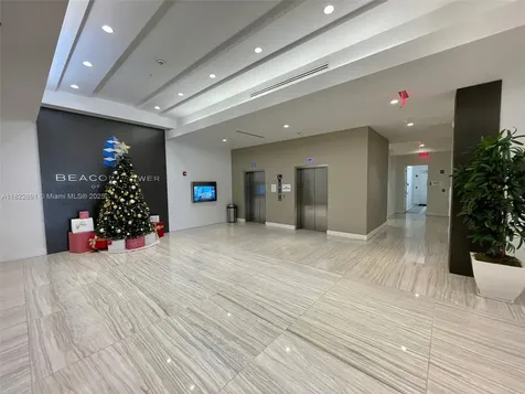 20200 W Dixie Highway Miami FL 33180