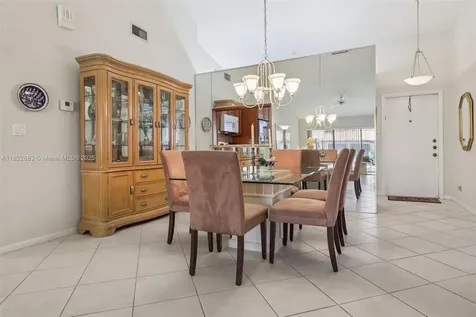 7121 Mimosa Way Tamarac FL 33321