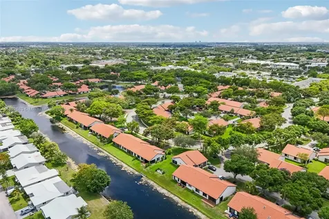 7121 Mimosa Way Tamarac FL 33321