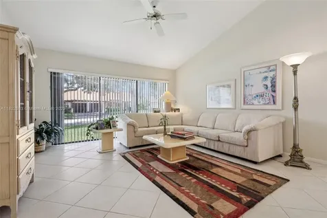 7121 Mimosa Way Tamarac FL 33321