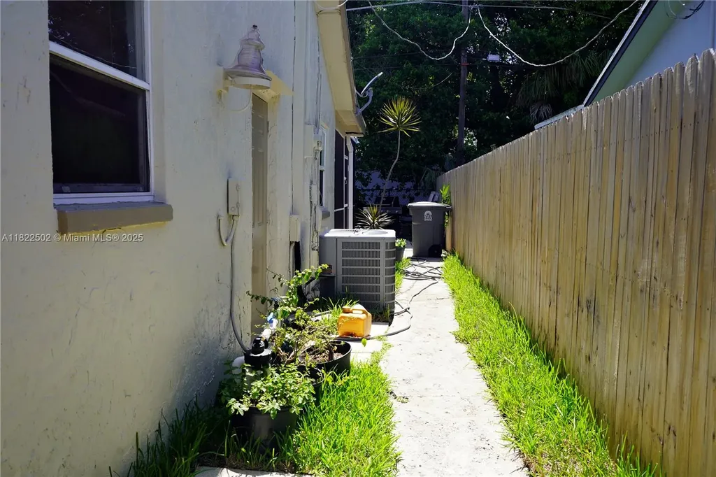 22115 SW 58th Avenue Boca Raton FL 33428