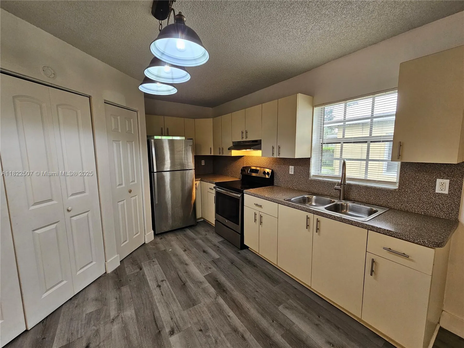 800 NW 15th Avenue Fort Lauderdale FL 33311