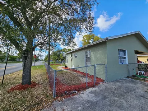 800 NW 15th Avenue Fort Lauderdale FL 33311