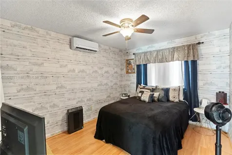 20511 NE 7th Court Miami FL 33179
