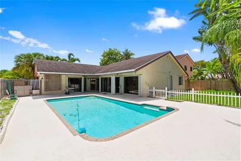 20511 NE 7th Court Miami FL 33179
