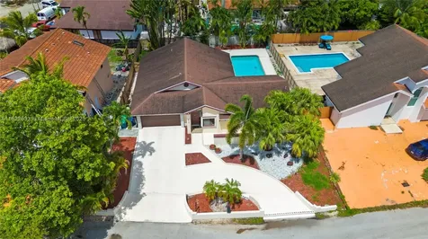 20511 NE 7th Court Miami FL 33179