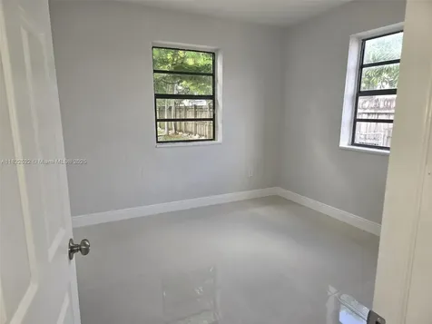 257 E 38th Street Hialeah FL 33013