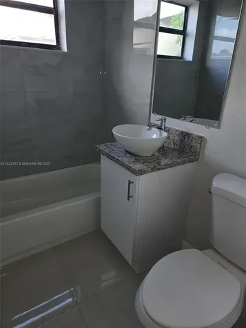 257 E 38th Street Hialeah FL 33013