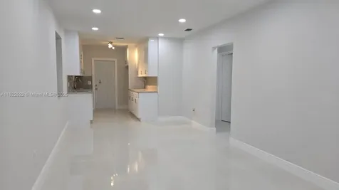 257 E 38th Street Hialeah FL 33013