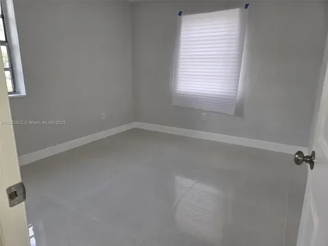 257 E 38th Street Hialeah FL 33013