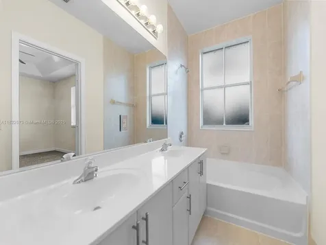 2590 SE 14th Street Homestead FL 33035