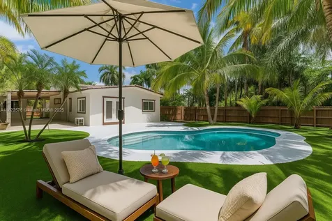 706 NW 24th Street Wilton Manors FL 33311