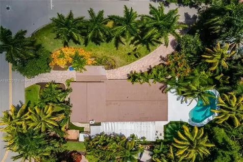 706 NW 24th Street Wilton Manors FL 33311