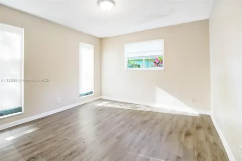 1531 SW 67th Terrace Plantation FL 33317