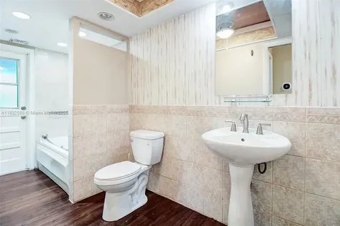 1531 SW 67th Terrace Plantation FL 33317