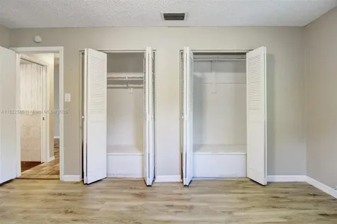 1531 SW 67th Terrace Plantation FL 33317