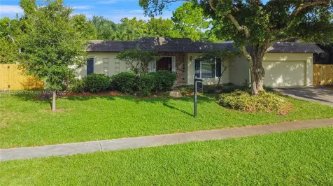 1531 SW 67th Terrace Plantation FL 33317