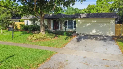 1531 SW 67th Terrace Plantation FL 33317
