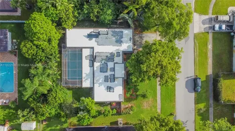 1531 SW 67th Terrace Plantation FL 33317