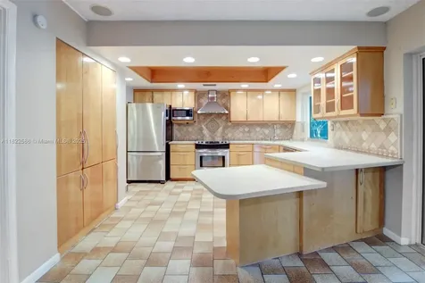 1531 SW 67th Terrace Plantation FL 33317