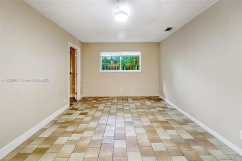 1531 SW 67th Terrace Plantation FL 33317
