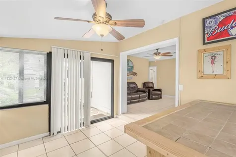 9520 Holiday Road Cutler Bay FL 33157