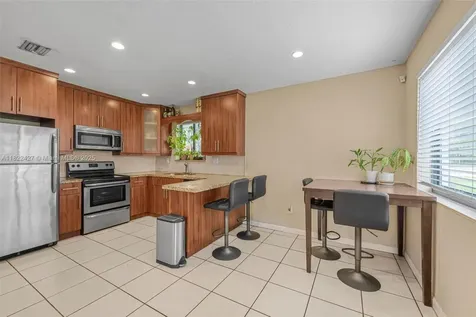 9520 Holiday Road Cutler Bay FL 33157