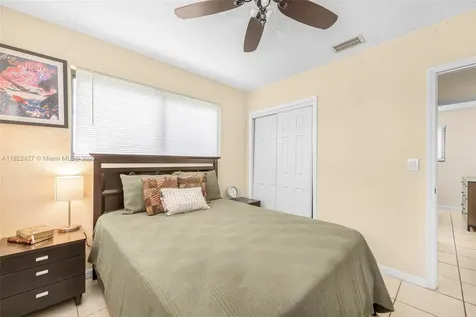 9520 Holiday Road Cutler Bay FL 33157