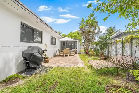 9520 Holiday Road Cutler Bay FL 33157
