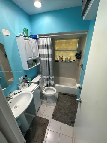 6211 SW 9th Place North Lauderdale FL 33068