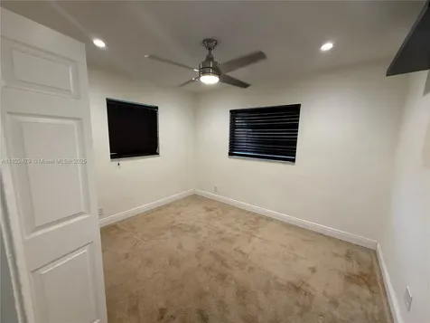 6211 SW 9th Place North Lauderdale FL 33068