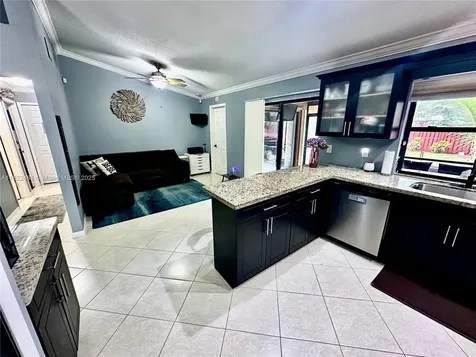 2433 NW 92nd Avenue Coral Springs FL 33065