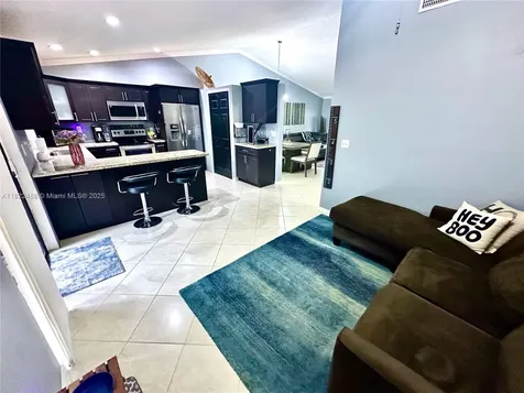 2433 NW 92nd Avenue Coral Springs FL 33065