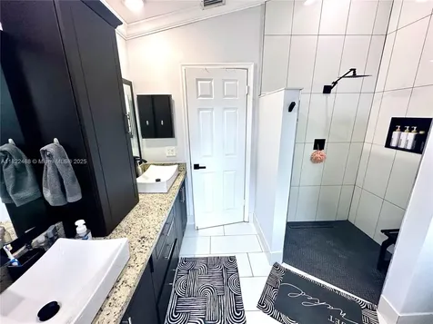 2433 NW 92nd Avenue Coral Springs FL 33065