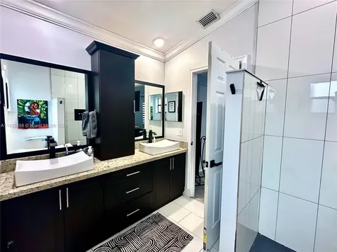 2433 NW 92nd Avenue Coral Springs FL 33065