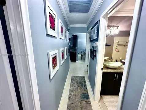 2433 NW 92nd Avenue Coral Springs FL 33065