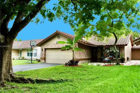 2433 NW 92nd Avenue Coral Springs FL 33065