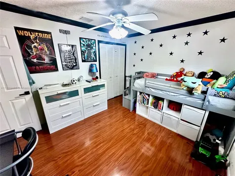 2433 NW 92nd Avenue Coral Springs FL 33065