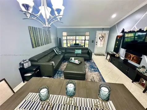 2433 NW 92nd Avenue Coral Springs FL 33065