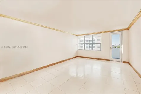100 Lincoln Road Miami Beach FL 33139