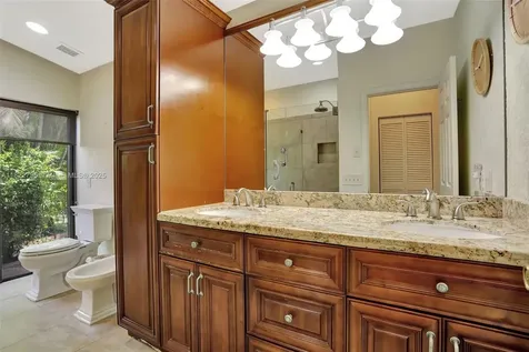 1180 NW 100th Way Plantation FL 33322