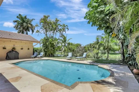 1180 NW 100th Way Plantation FL 33322