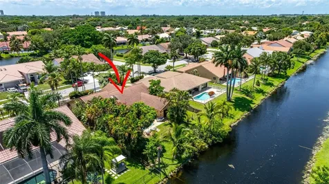 1180 NW 100th Way Plantation FL 33322